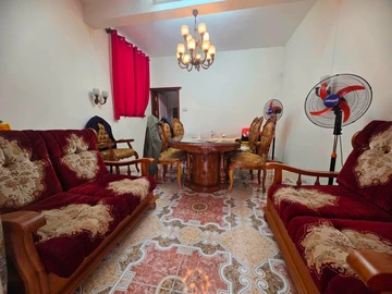 6 Bedroom House