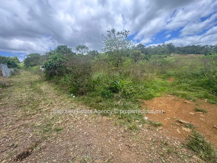 A vendre – Terrain résidentiel à Bois Chéri