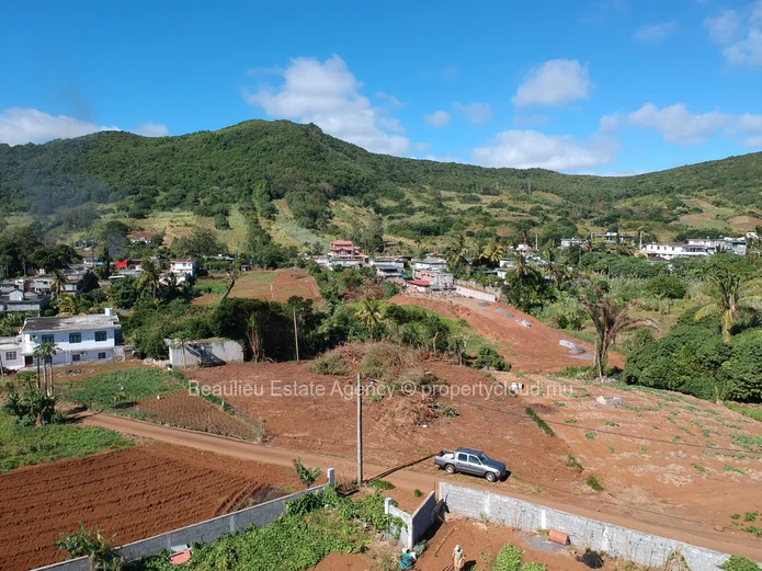 Residential land of 80 perches for sale in Congomah.