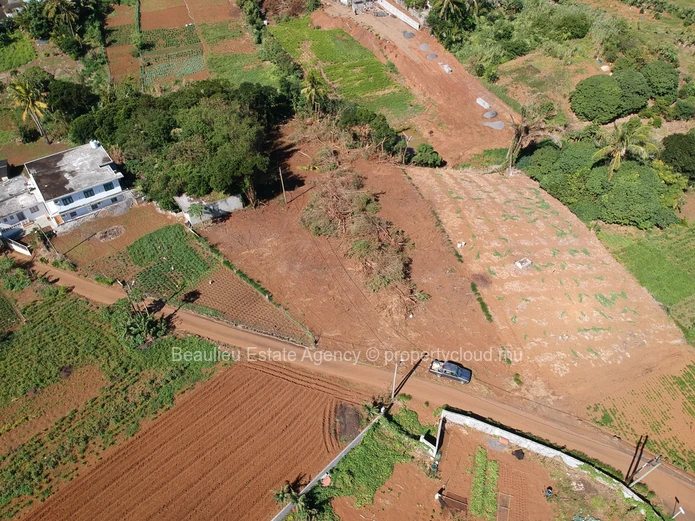 Residential land of 80 perches for sale in Congomah.
